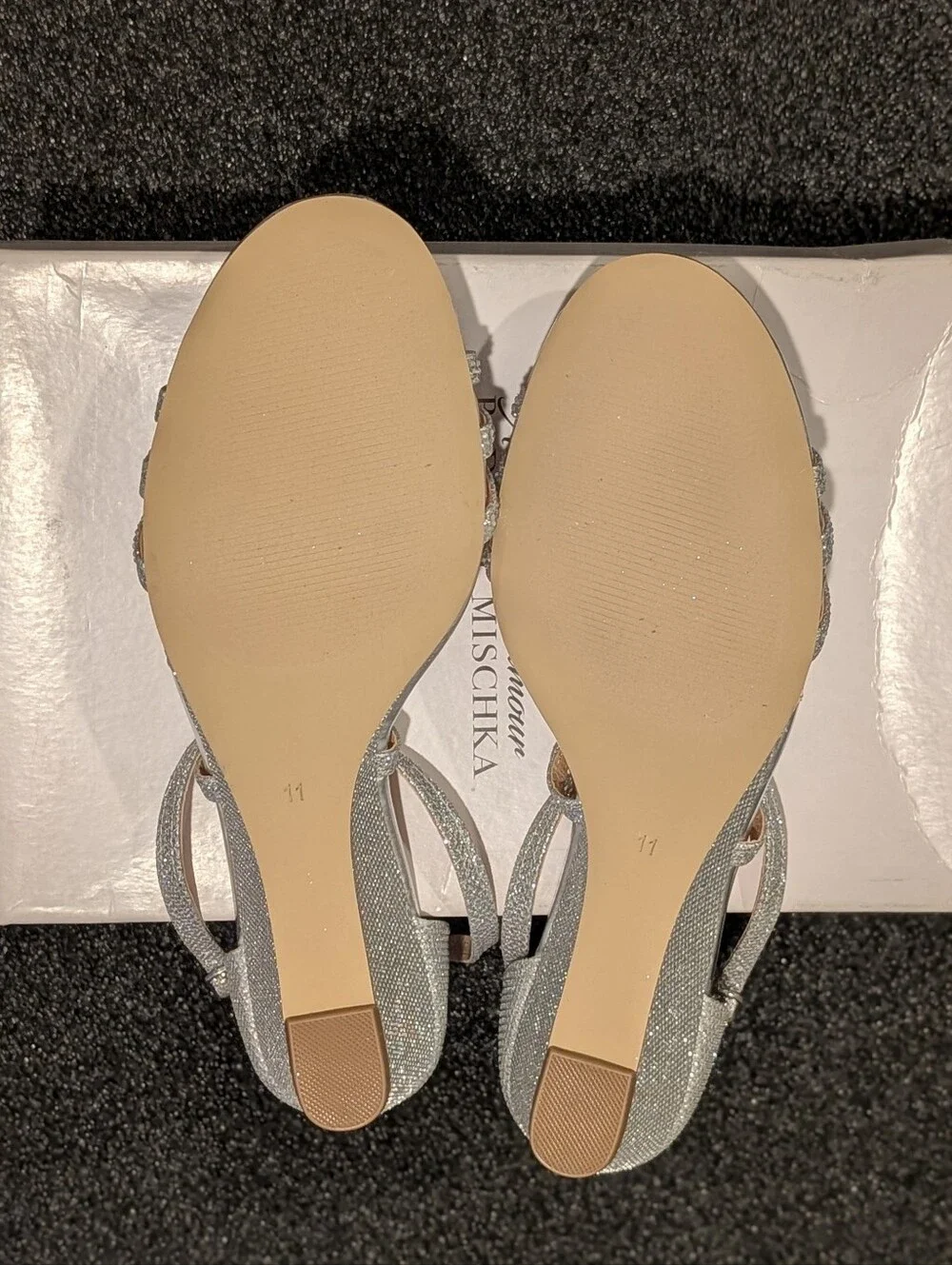 Badgley Mischka Queen Silver Glitter Wedge Sandals Size 11